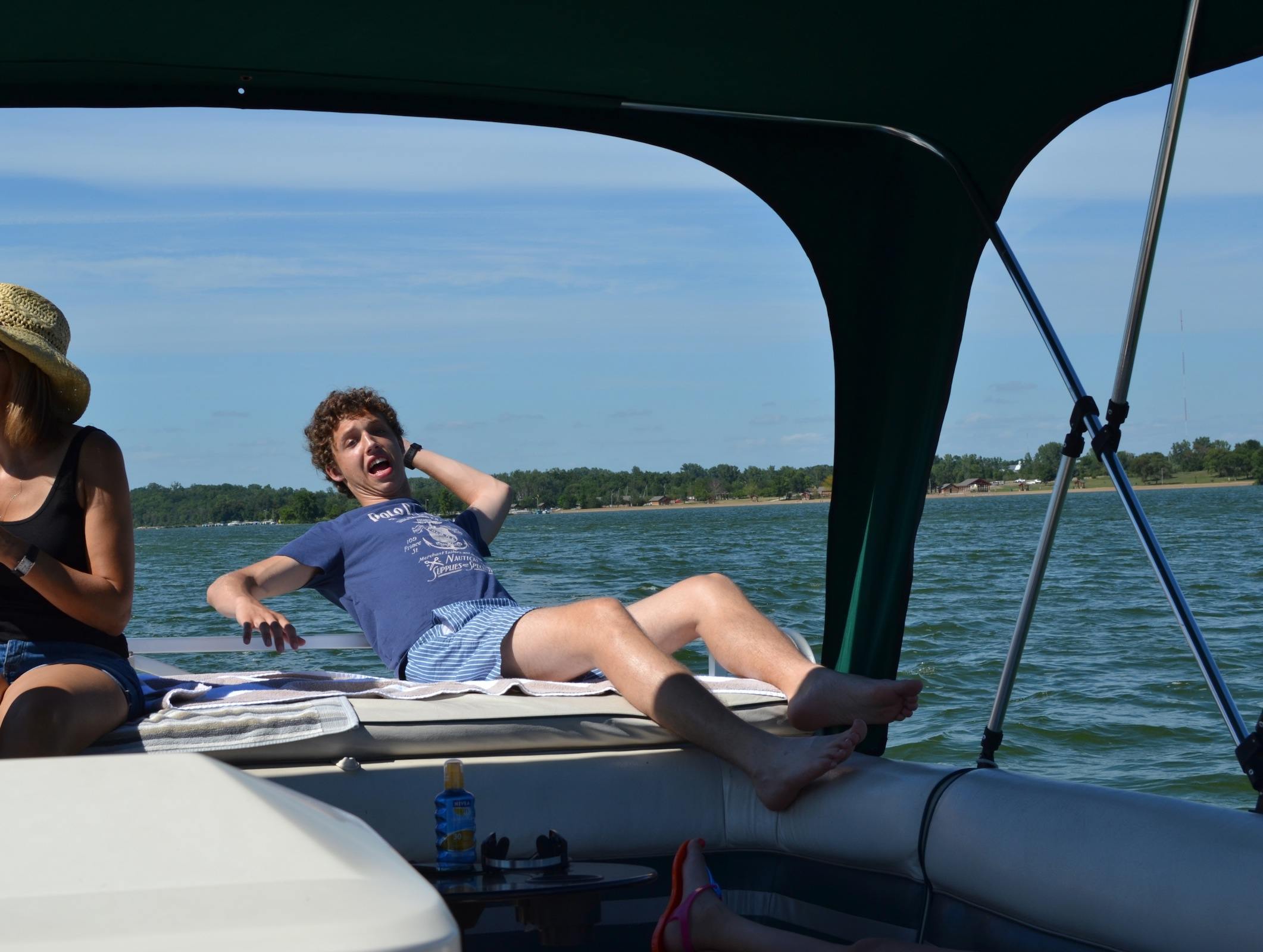 Extreme force from the most un-aerodynamic boat ever!