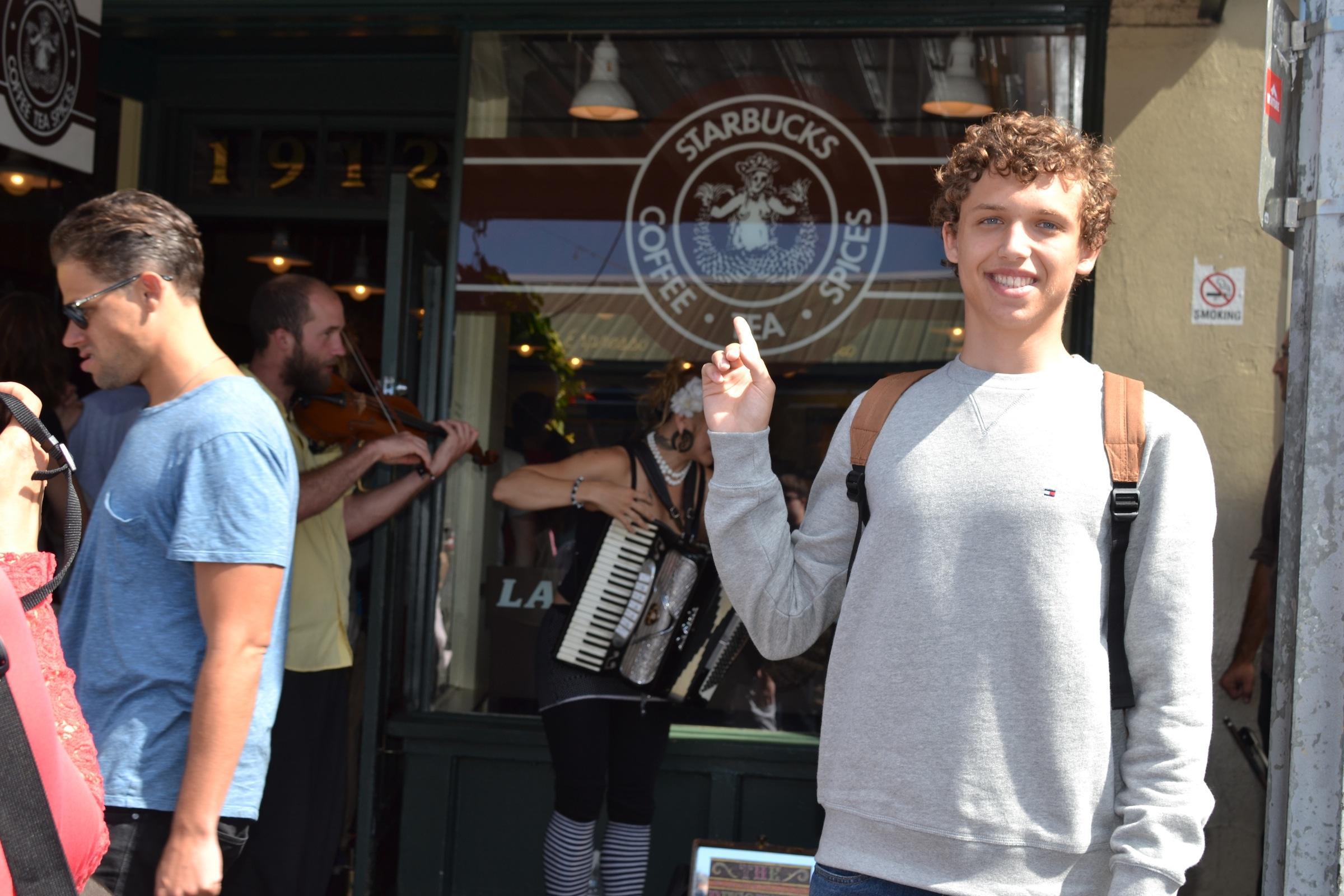 I'm glad they later changed the logo, the old mermaid looks a bit tired